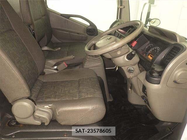 Nissan ATLAS 2014 8952733-5