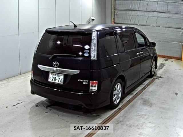 Toyota ISIS 2012 8707682-5