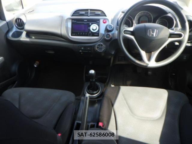 Honda FIT 2013 8922553-3
