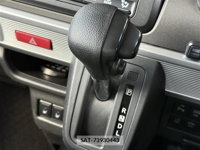 Suzuki SPACIA 2023 8692506-17