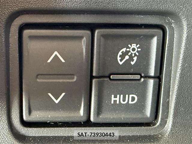 Suzuki SPACIA 2023 8692506-18