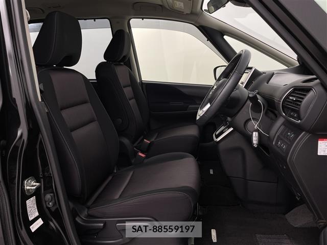 Nissan SERENA 2018 8926358-10