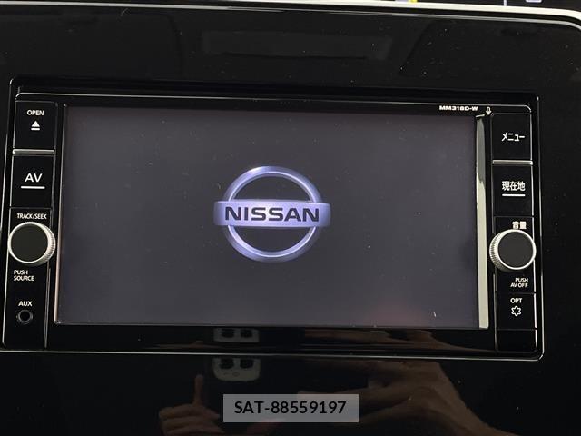 Nissan SERENA 2018 8926358-15
