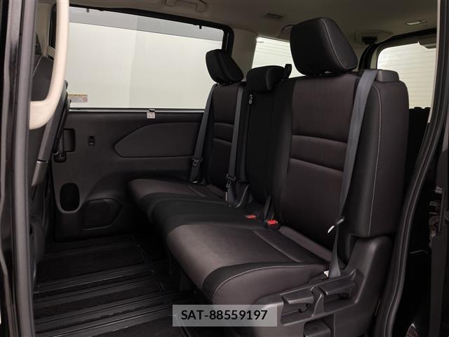 Nissan SERENA 2018 8926358-20