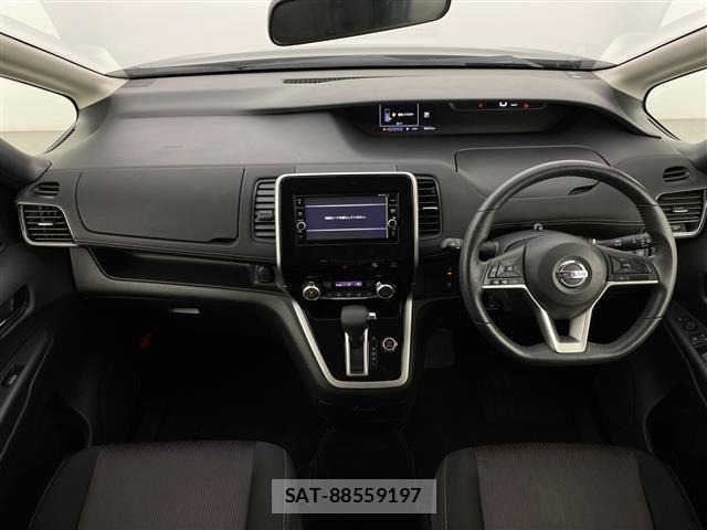 Nissan SERENA 2018 8926358-3