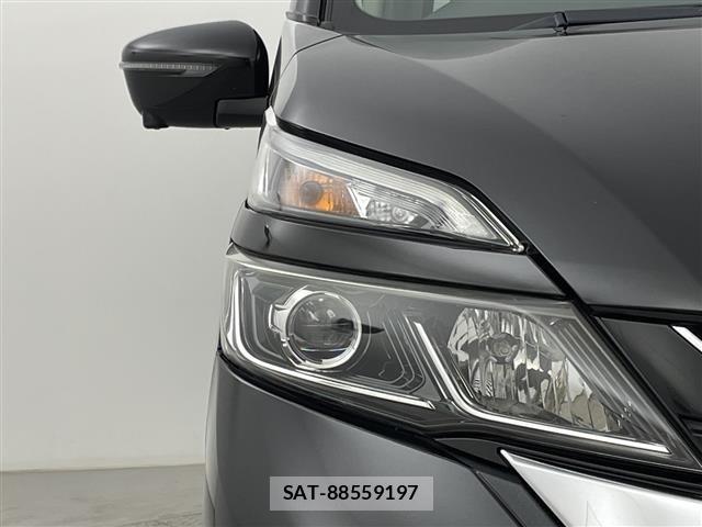 Nissan SERENA 2018 8926358-6