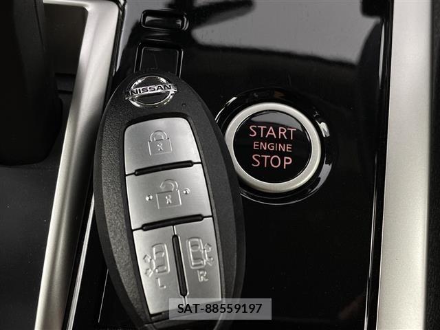 Nissan SERENA 2018 8926358-7