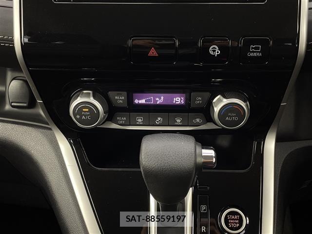 Nissan SERENA 2018 8926358-8
