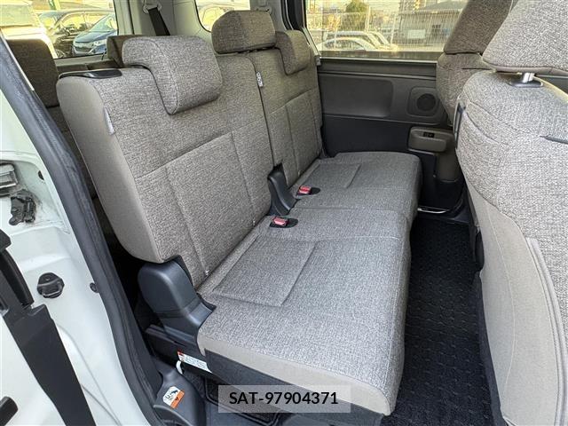Toyota SIENTA 2022 8671300-10