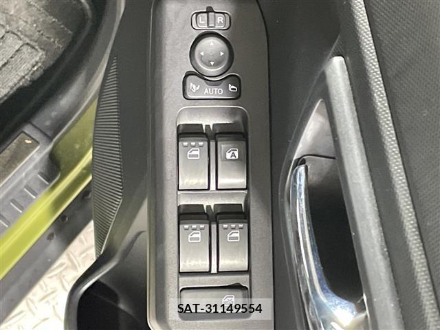 Daihatsu TAFT 2021 8936353-4