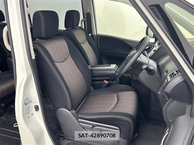 Nissan SERENA 2015 8671708-5