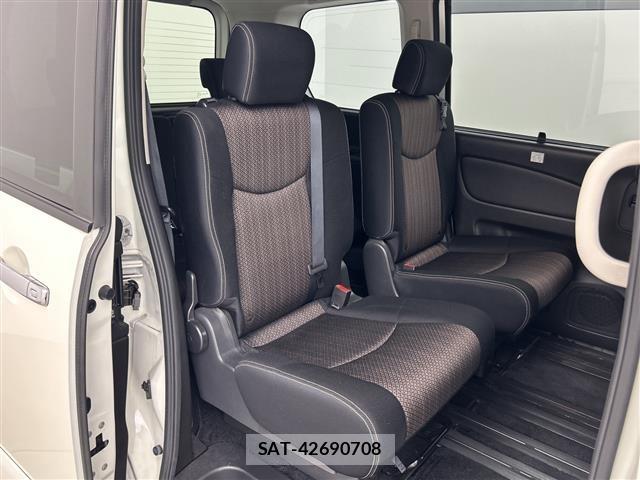 Nissan SERENA 2015 8671708-8