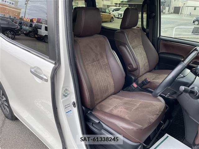 Toyota ESQUIRE 2019 8908767-8