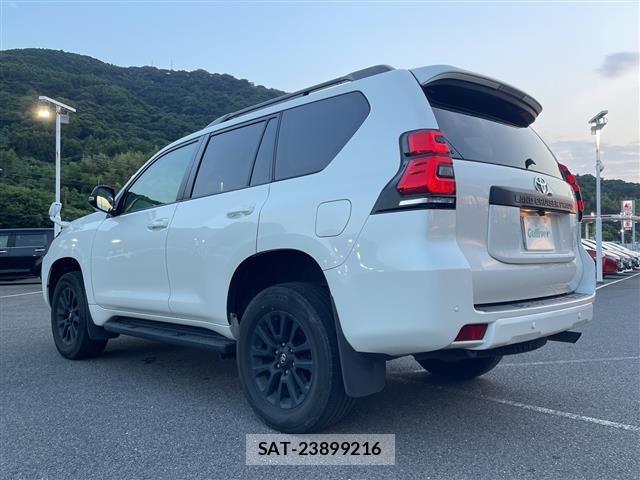 Toyota LAND CRUISER PRADO 2023 8907361-13