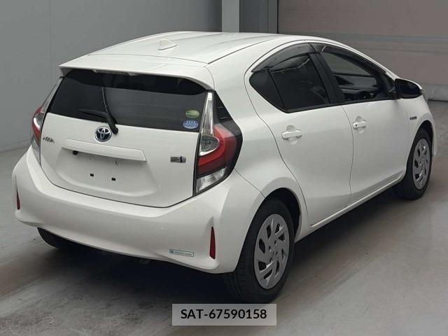 Toyota AQUA 2019 8682964-1