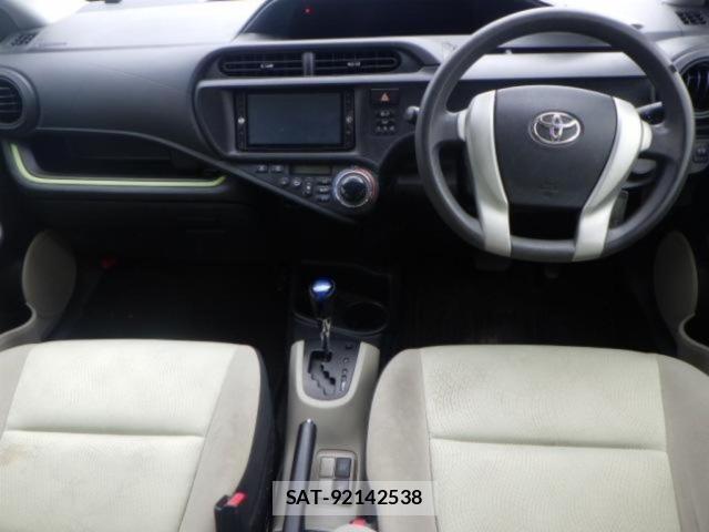 Toyota AQUA 2014 8705920-3