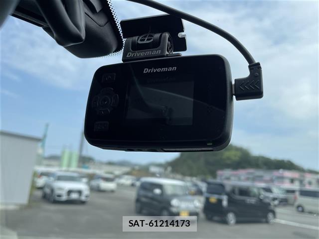 Nissan SERENA 2013 8926359-7
