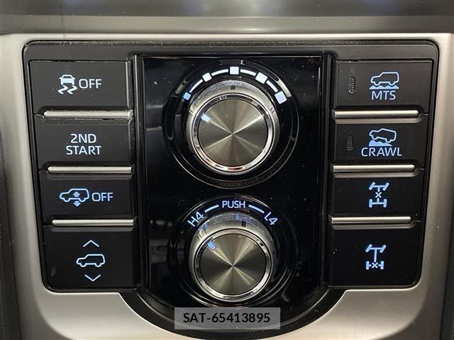 Toyota LAND CRUISER PRADO 2023 8907362-12