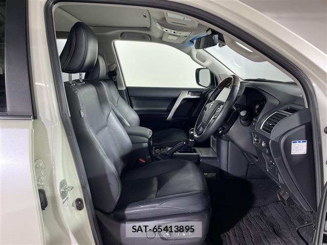Toyota LAND CRUISER PRADO 2023 8907362-2