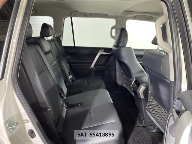 Toyota LAND CRUISER PRADO 2023 8907362-4