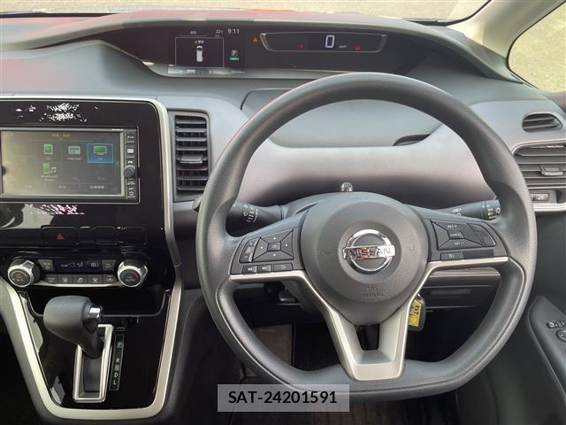 Nissan SERENA 2017 8926371-10
