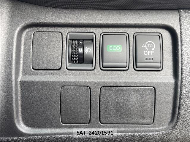 Nissan SERENA 2017 8926371-3