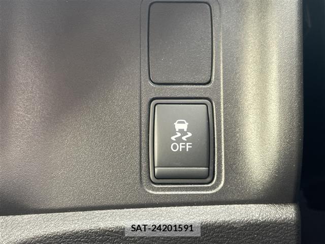 Nissan SERENA 2017 8926371-5