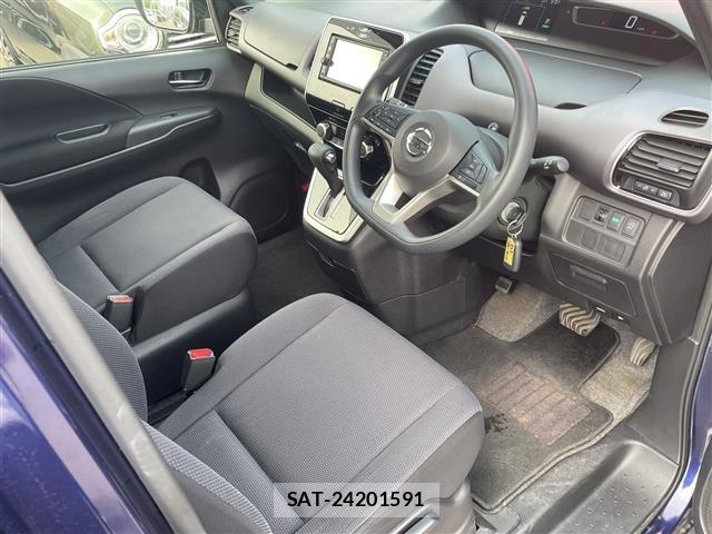 Nissan SERENA 2017 8926371-6