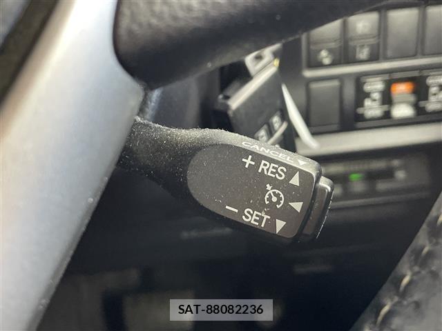 Toyota NOAH 2020 8683513-5