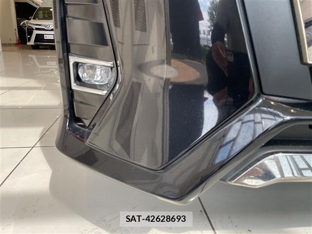 Toyota NOAH 2021 8683514-11