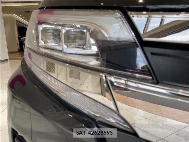 Toyota NOAH 2021 8683514-12