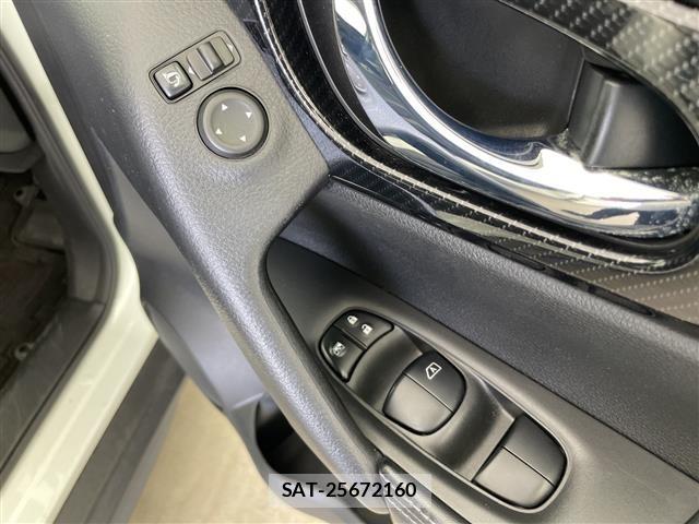 Nissan X-TRAIL 2018 8929222-4