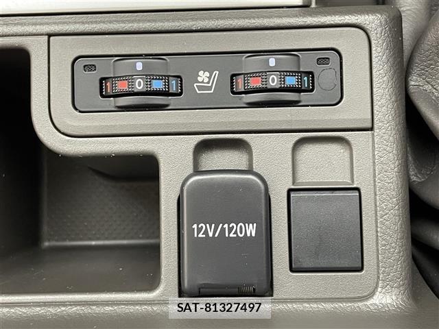 Toyota LAND CRUISER PRADO 2023 8907373-1