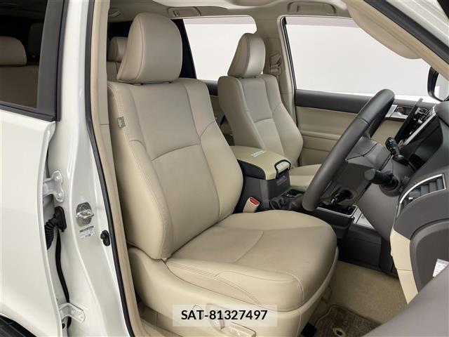 Toyota LAND CRUISER PRADO 2023 8907373-2