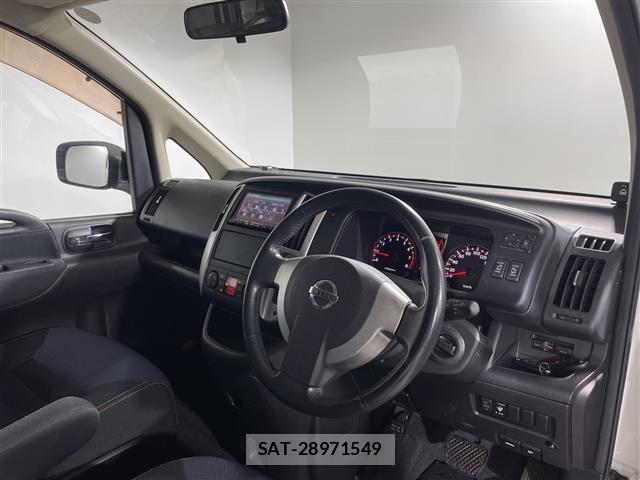 Nissan SERENA 2009 8926372-1