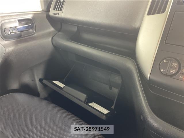 Nissan SERENA 2009 8926372-10