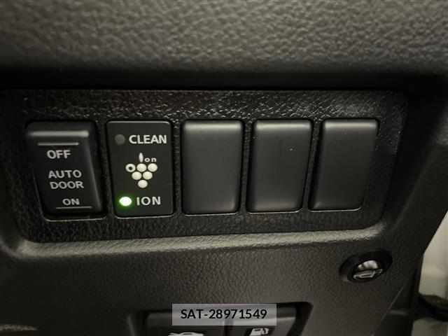 Nissan SERENA 2009 8926372-18