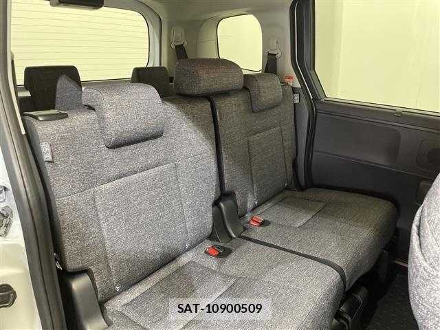Toyota SIENTA 2025 8671362-11