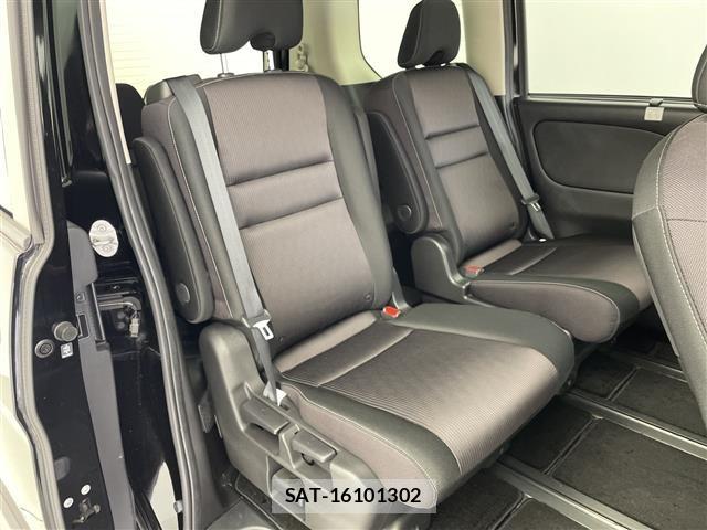Nissan SERENA 2018 8926397-10