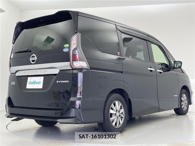 Nissan SERENA 2018 8926397-12