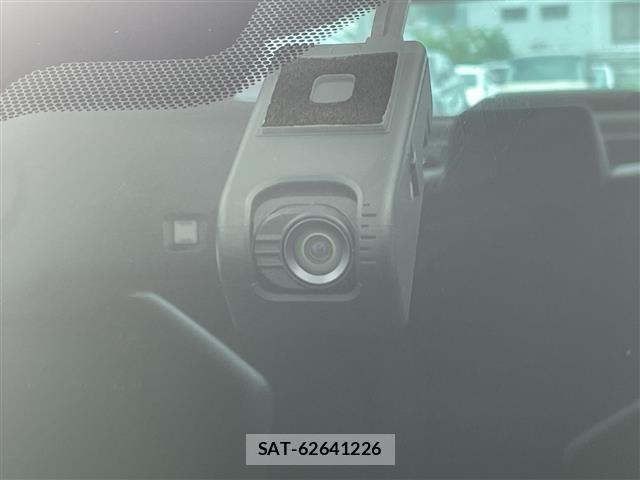 Toyota CAMRY 2018 8885354-1