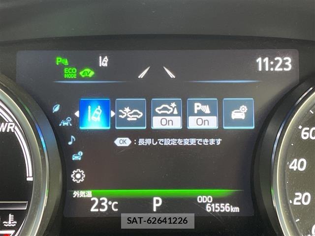 Toyota CAMRY 2018 8885354-19