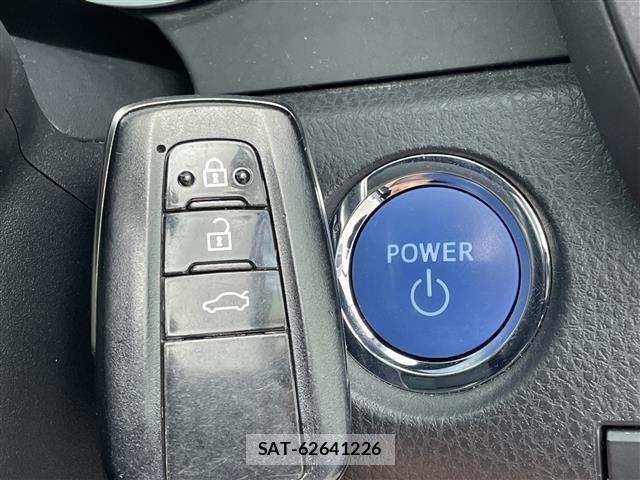 Toyota CAMRY 2018 8885354-5