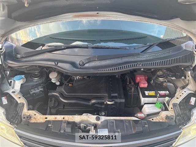 Nissan ROOX 2013 8903051-14