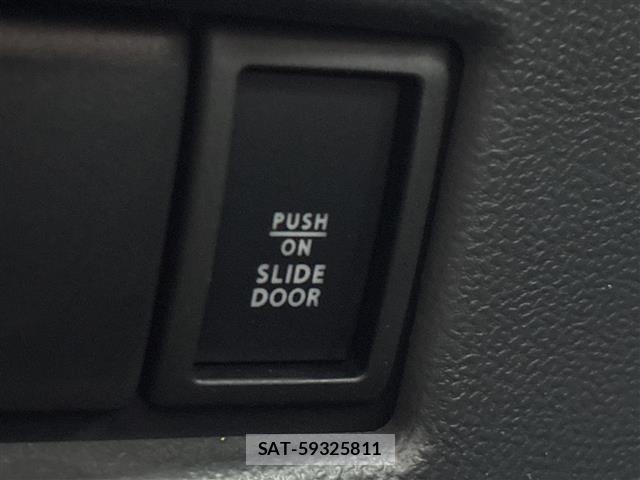 Nissan ROOX 2013 8903051-19