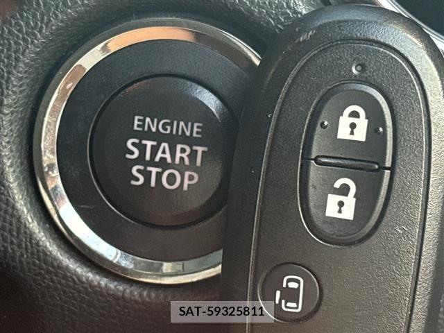 Nissan ROOX 2013 8903051-3