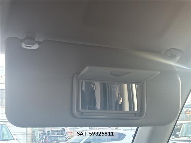 Nissan ROOX 2013 8903051-6