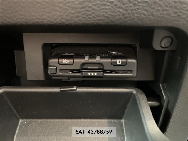 Nissan SERENA 2018 8671728-12