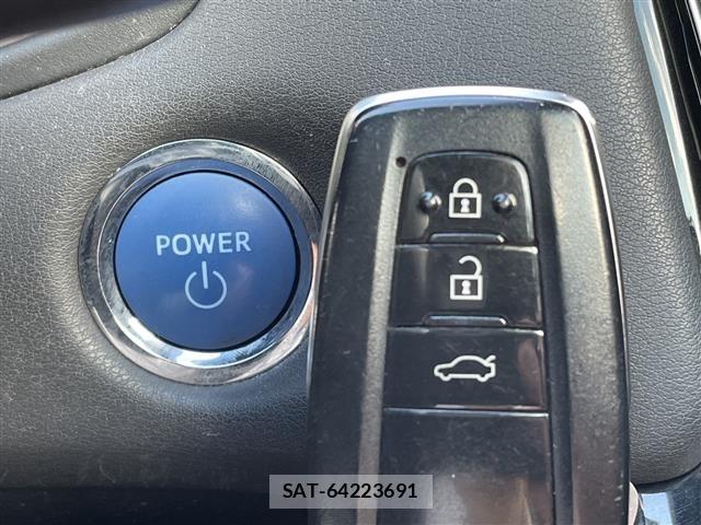 Toyota CROWN 2018 8680528-3