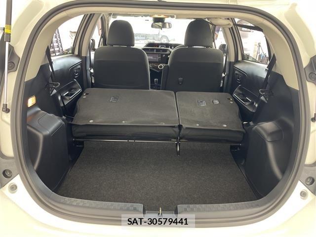 Toyota AQUA 2018 8705617-12